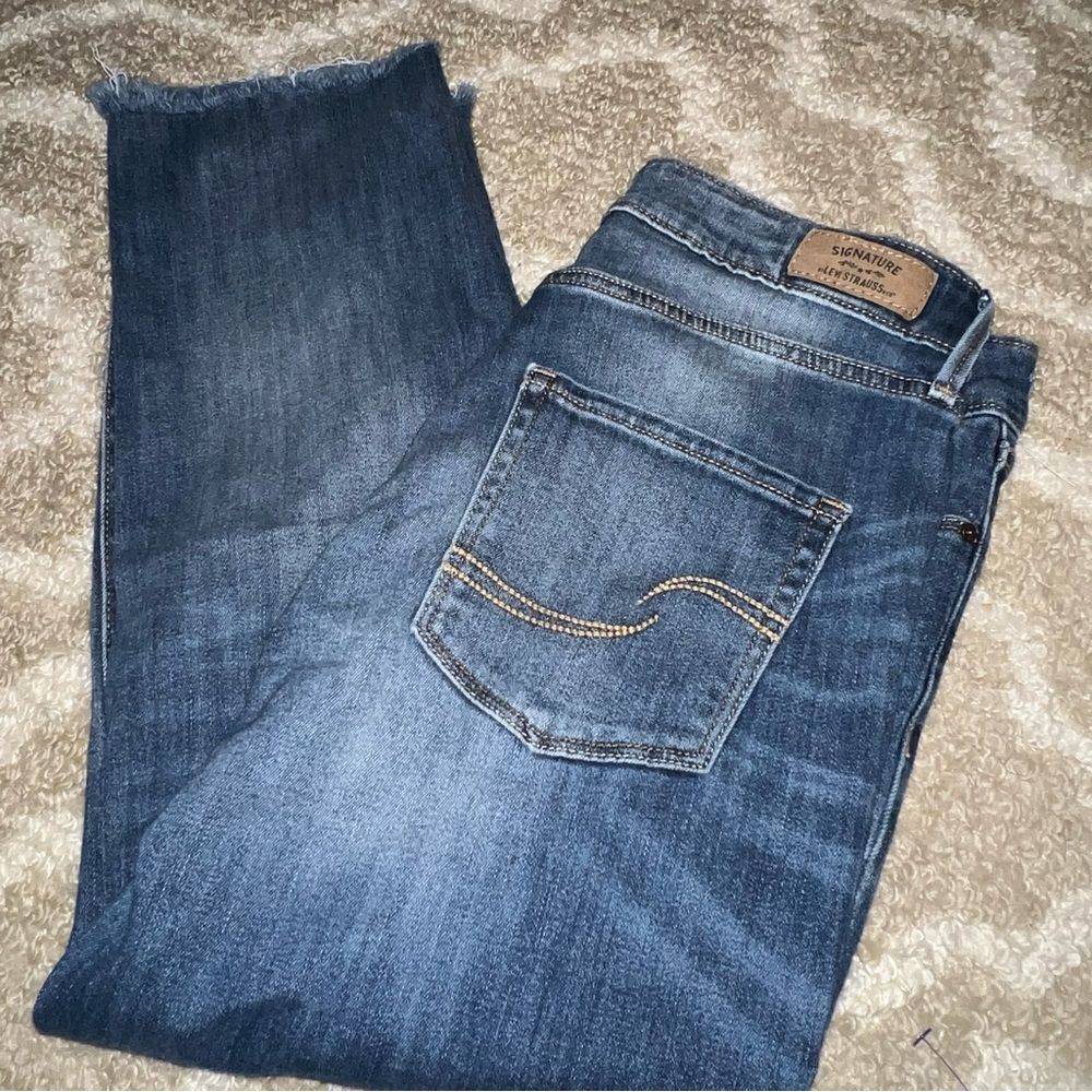 Levi’s High Rose skinny crop size 6